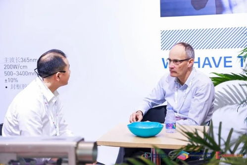 重塑視界，綻放睛彩 2023深圳國際全觸與顯示展首日熱度爆表，心理咨詢與科技融合成亮點